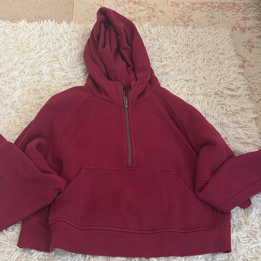 Lululemon dark red half zip scuba xs/s